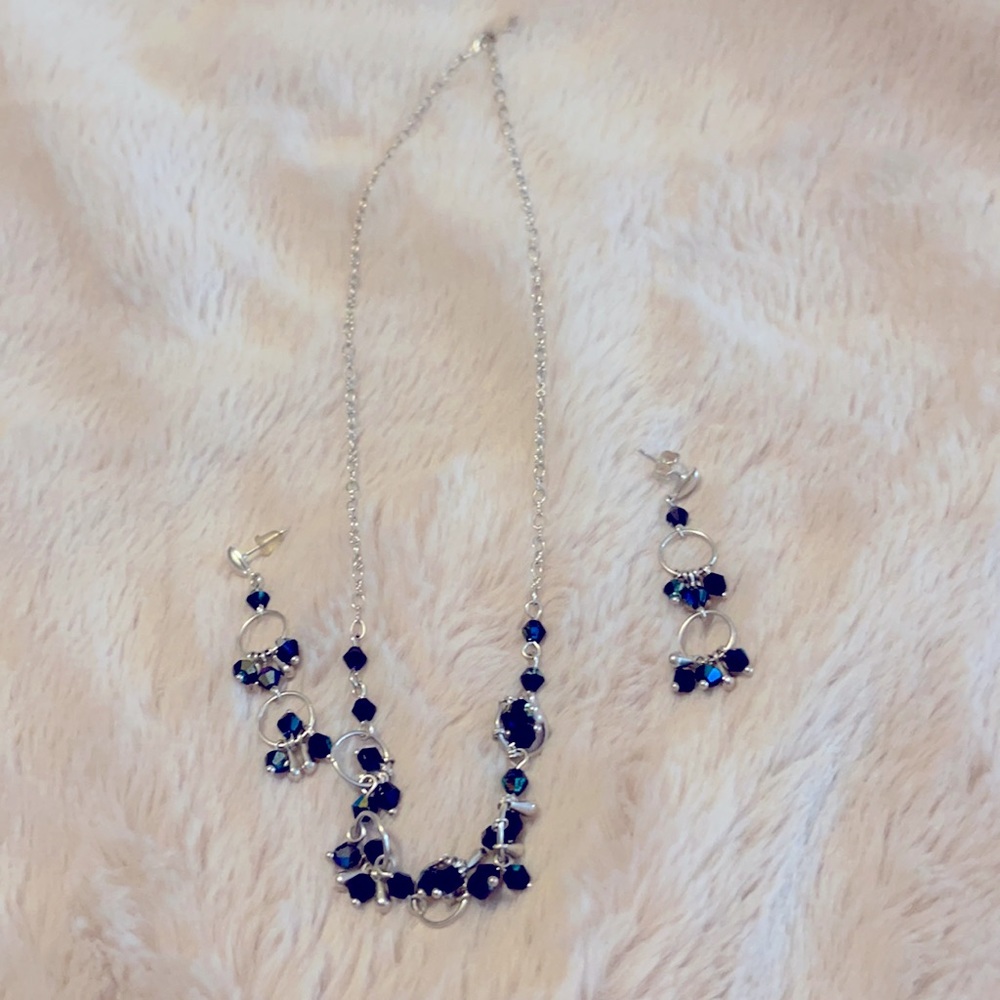 Necklace and earrings set